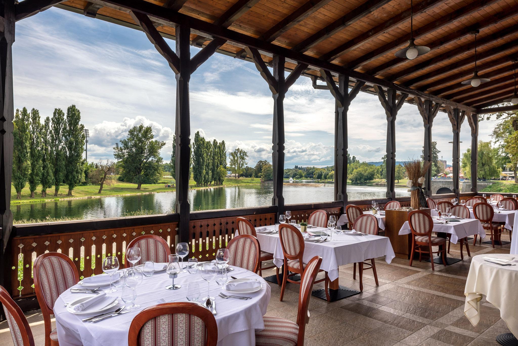 Boutique Hotel Korana Srakovcic Karlovac Bagian luar foto